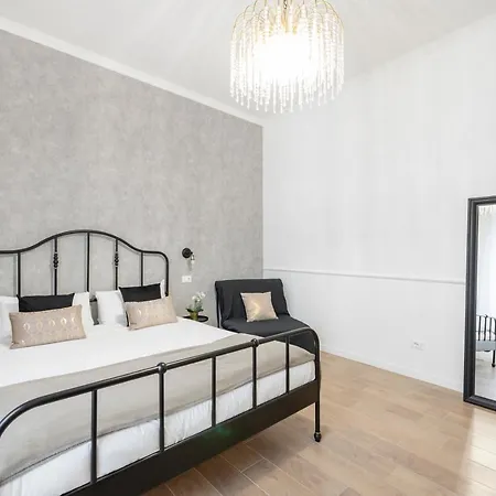 White Flat Ground Floor-3